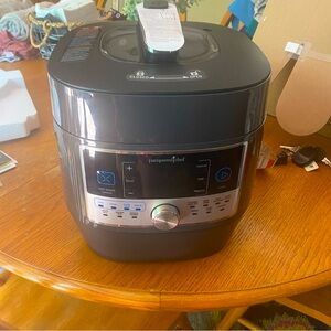 Pampered Chef Quick Cooker